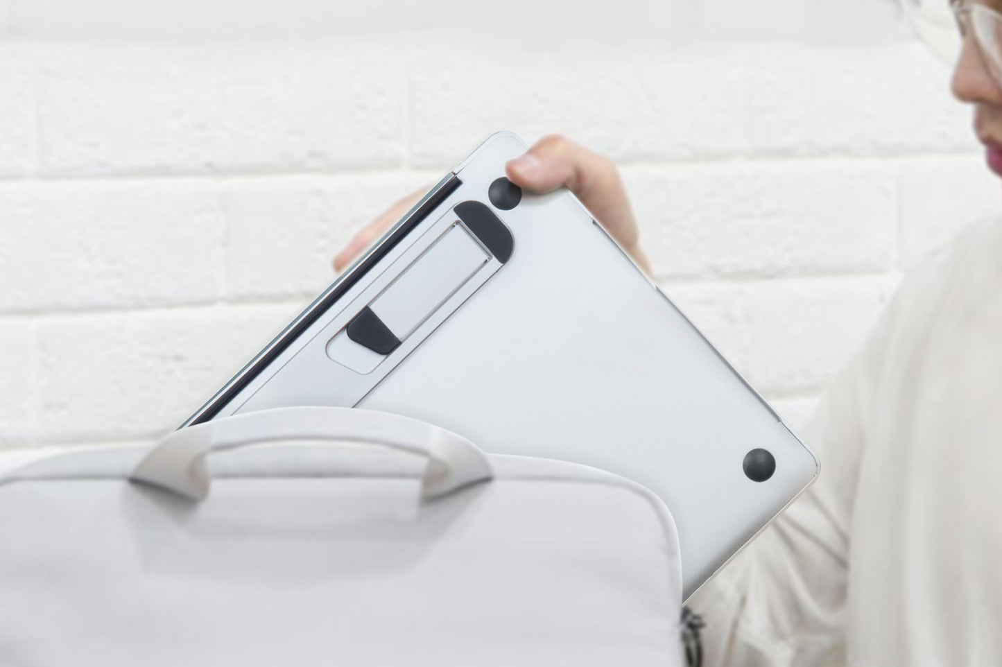 Bar Stand - Portable & Foldable Aluminum Laptop Stand